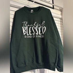 Gildan Army Green Personalized Vinyl Sweatshirt (Size Medium)